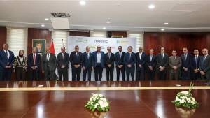 وقعت هيئة البريد المصري برئاسة الدكتور شريف فاروق؛ عقد استثمار " استحواذ" على نسبة 40% من أسهم شركة "رودرز" المتخصصة في الخدمات اللوجيستية بمصر.