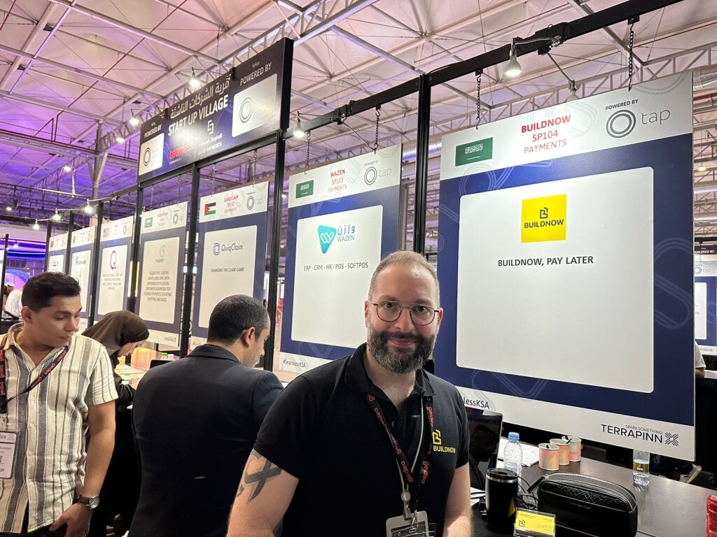 أكد محمد غازي، رئيس الشراكات بشركة Build Now، العاملة في السوق السعودي بقطاع المقاولات والتشييد،أن الفكرة جاءت بسبب عدم توفير السيولة المالية للموردين والتجار