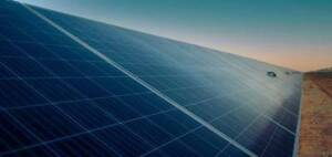 أحد مشاريع الطاقة الشمسية لشركة أكوا باور السعودية