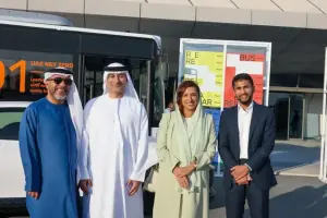 شراكة بين مجمع الشارقة للبحوث و Peec Mobility لإحلال المركبات