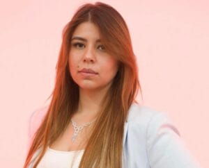 حصلت شركة "ميرا" المصرية والمتخصصة في انتاج مستحضرات التجميل؛ على استثمارات بقيمة 200 ألف دولار من منصة "وينجو" للإستثمار والتكنولوجيا، لدعم التصنيع المحلي لمنتجات التجميل والعناية بالبشرة والترويج لها عبر منصات التجارة الإلكترونية .