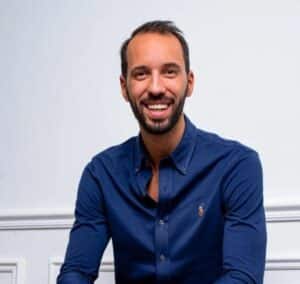 آي فويس أب: دعم معايير الأخلاق والامتثال في بيئة العمل بحلول رقمية مبدعة