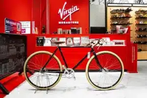 افتتحت شركة الدراجات الكهربائية "إلكترا"، التابعة لشركة تريك، ومتجر الدراجات متعدد العلامات "واو بايكس"، مناطق مخصصة داخل فيرجن ميجا ستور في دبي مول ومول الإمارات، بهدف تقديم تجربة استثنائية لعشاق الدراجات.