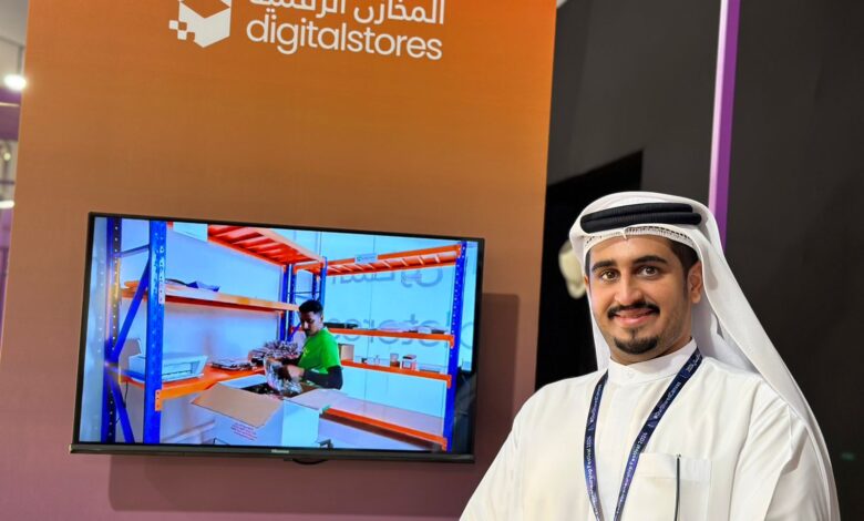 عرض عبد الله الشمسي، الرئيس التنفيذي والمؤسس لشركة" مخازن الرقمية" المؤسسة بإمارة الشارقة؛ المخططات التوسعية لدى شركته وهي منصة رقمية ريادية متخصصة في قطاع التجارة الإلكترونية واللوجيستيات.