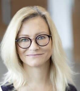  أعلنت أڤيڤا، الرائدة عالميًا في البرمجيات الصناعية والتحول الرقمي والاستدامة، عن تعيين جوانا مينغاي مديرًا لمسرّع الاستدامة، في شهادة على التزام أڤيڤا تجاه تعزيز أثرها في مجال الاستدامة انسجامًا مع التقدم في الالتزام المناخية العالمية. 