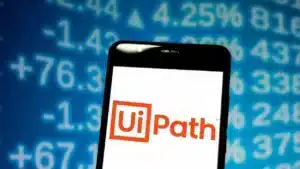 أعلنت UiPath استثمارًا كبيرًا في قوى العمل المستقبلية في السعودية ومبادرات التحول الرقمي وذلك في مقدمة التوسع التكنولوجي.