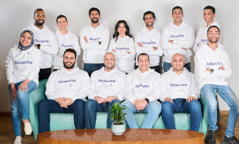كشفت شركة حلول الموارد البشرية المصرية، Bluworks، عن إتمام جولة استثمارية (Pre-Seed) بقيمة مليون دولار أمريكي، بقيادة خوارزمي فنتشرز، ومشاركة Camel Ventures وAcasia Ventures، بالإضافة إلى عدد من المستثمرين الملائكيين.