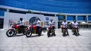 أبرمت شركة تاكسي دبي اتفاقية استراتيجية مع شركة "طلبات الإمارات"، المنصة الرائدة في مجال توصيل الطلبات في المنطقة. تهدف هذه الاتفاقية إلى تقديم حلول نقل وتوصيل للمنتجات من خلال توفير مجموعة متنوعة من المركبات.