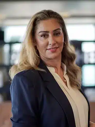 Suzy Al Zeerah رئيس قطاع العمليات بشركة Bahrain Fintech Bay خلال مقابلة خاصة مع إنت عربي، على هامش فعاليات قمة Fintech Forward التي تستضيفها العاصمة البحرينية المنامة، في الفترة من 2 حتى 3 من أكتوبر الجاري