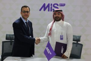 توقيع اتفاقية تقديم خدمات الدفع الآجل بين MIS Pay و Saco خلال مؤتمر Seamless