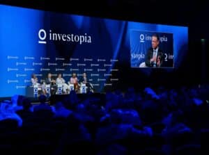 The first day of the fourth edition of Investopia featured 12 major panel discussions under the “Investopia Dialogues” theme, with the participation of more than 27 speakers including leaders, ministers, decision-makers, investors, experts, and academics from various economic and development fields.