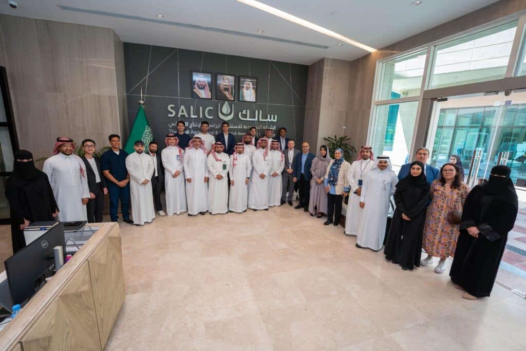 في إطار دعم المملكة العربية السعودية لرواد الأعمال في القطاعات الحيوية وتعزيز الأمن الغذائي الوطني، انطلقت فعاليات النسخة الثانية من برنامج "سُنبلة" لتسريع الشركات الناشئة في مجالي التقنيات الزراعية والغذائية، بمشاركة 13 شركة ناشئة من 8 دول، تم اختيارها من بين أكثر من 130 طلبًا، في برنامج يمتد على مدار 3 أشهر بين الرياض وباريس.