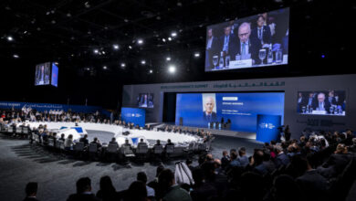 ناقش "منتدى علوم الذكاء الاصطناعي"، ضمن فعاليات القمة العالمية للعلماء، التي انطلقت اليوم بالتزامن مع القمة العالمية للحكومات، تأثير الذكاء الاصطناعي على تشكيل الاقتصاد ومستقبل الوظائف، وصياغة القرارات، وقدرته على تسريع العلوم والبحوث.