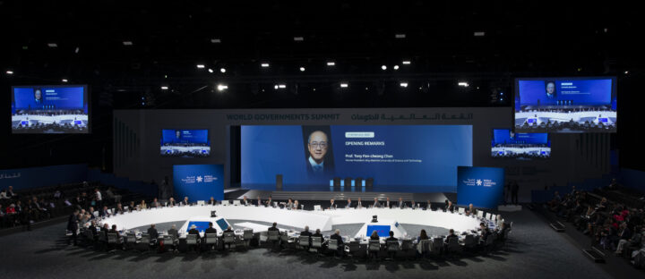 A number of Nobel Prize laureates and recipients of prestigious scientific awards affirmed that artificial intelligence, despite its rapid development, remains at an early stage when it comes to achieving major scientific breakthroughs.