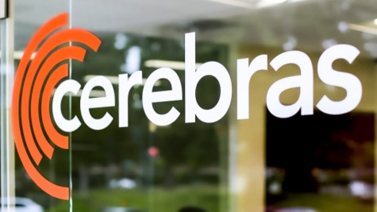 Cerebras Systems, a leading company in AI chip technology, is planning a new attempt to enter the stock market through an initial public offering (IPO) led by Morgan Stanley, targeting investments of up to $2 billion.